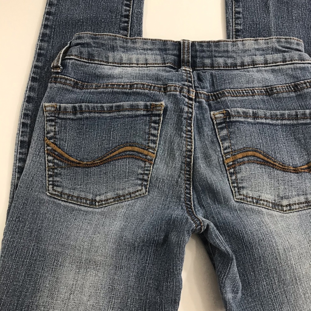 (SOLD)SO Intentionally Distressed Skinny Jeans - Picture 9 of 10